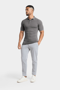 Polo homme slim fit gris en polyester, manches courtes, couleur unie, tissu tricoté respirant - Product Image 2
