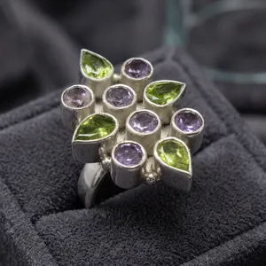 Bague en argent plaqué 925 avec améthyste et péridot en forme de fleur, sertie clos, pierres précieuses naturelles, style moderne, bijoux unisexe - Product Image 5