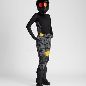 Trajes de motocross personalizados para mujer con marca personalizada, diseño elegante, duradero y ligero, perfecto para carreras y todoterreno - Product Image 1