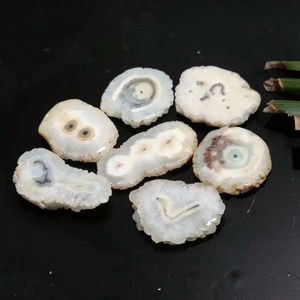 Hermosa Rodaja de Cuarzo Solar Natural, Joyería de Cristal para Sanación |   Blanco 20-35mm |   Efecto de Juego de Colores |   Elegante Patrón Macro - Product Image 4