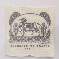 Étiquettes en coton tissé à coupe droite durables avec coutures robustes pour l'image de marque des vêtements
