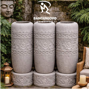 Vases de jardin en osier sculptés à la main - Décoration extérieure durable et écologique pour villa, ferme et parc - Product Image 2