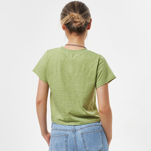 T-shirt court imprimé de qualité supérieure pour femme, coupe régulière, personnalisable, style streetwear - Product Image 2