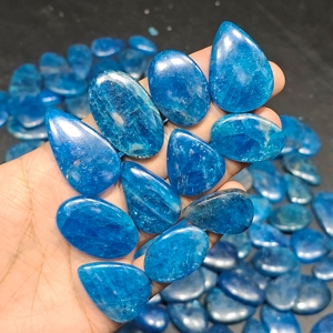 อะพาไทต์ธรรมชาติแบบคาโบชอง ขายส่งจำนวนมาก สำหรับทำเครื่องประดับ - Product Image 1