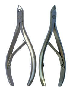 Cortacutículas RMH Tools No Pull, Profesional, Duradero, Lujoso, Clásico, con Borde Afilado, Acero de Grado Quirúrgico, para Manicura Juvenil - Product Image 4