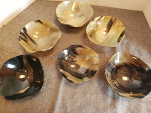 Bols et ustensiles en corne de buffle faits à la main en agate polie pour la maison et le restaurant Style animal nautique - Product Image 4