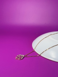 Colgante de Hoja con Diamantes en Oro Sólido de 14K para Mujer, Joyería Romántica para Uso Diario, Diamantes Naturales de Corte Brillante Color H, 4-5g - Product Image 2