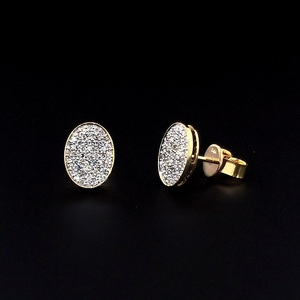 Boucles d'oreilles clous unisexes en argent 925 plaqué or, forme ovale, pavé de diamants taille brillant E VVS certifiés IGI, vente en gros - Product Image 1