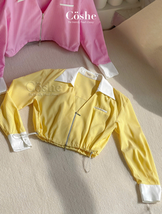 RTS Coshe Breezy Shirt Blusa recortada a rayas de estilo coreano con cuello blanco y puños para el trabajo o salidas Casuales - Product Image 5