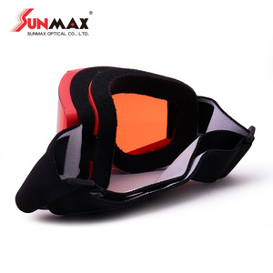 Gafas de nieve para todo tipo de clima para hombres y mujeres – Rendimiento antivaho de primera calidad y protección UV - Product Image 4
