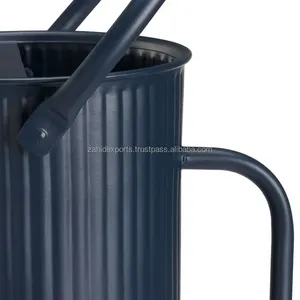 Arrosoir en métal élégant pour la décoration de la maison, finition de luxe, style antique, outil de jardin fait main, 1,5 L, écologique, revêtement en poudre, pour l'intérieur - Product Image 4