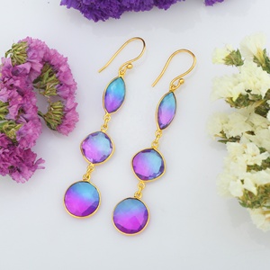 Haute qualité en gros classique multicolore Hydro Doublet pierre boucles d'oreilles longues plaqué or diamant perle fantaisie multi-taille goutte - Product Image 3