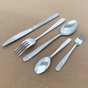 Stylish appearance beautiful stainless steel cutlery set perfect for upscale dining environments - Product Image 4