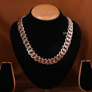 Chaîne cubaine personnalisée en moissanite de 18 mm, plaquée rhodium 14 carats, style hip-hop de luxe, unisexe, pour usage quotidien, bijoux de corps - Product Image 5