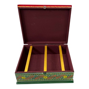 Caja Decorativa Cuadrada de Madera Hecha a Mano, Diseño Floral Tradicional, Amarillo, Verde, Rojo, Negro, Decoración del Hogar, Sala de Estar, Interior, Mesa - Product Image 4