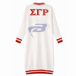 Suéter tipo cárdigan informal de invierno para hermandad Delta Sigma Theta DST, de lana/acrílico, con estampado rojo y logotipo bordado en la parte delantera. - Product Image 3