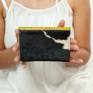 New Arrival Stylish Embossed Floral Print Fur Leather Card <b>Coin</b> <b>Case</b> Wallets Rectangle Credit Card Holder <b>Case</b> Cute Card Purses - Product Image 4