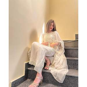 Top de vestido de noche de lujo de diseñador-Look de fiesta Dupatta Sharara - Product Image 4