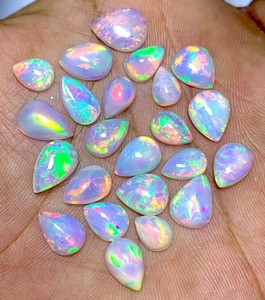 Opale de feu naturelle d'Éthiopie Welo, cabochon en forme de poire, pierre précieuse blanche, taille 3-5 carats, prix de gros - Product Image 2