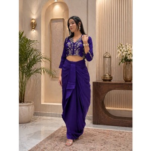 Ensemble coordonné dhoti élégant orné de paillettes pour soirées, tenues de mariage et occasions spéciales - Product Image 1
