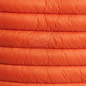 Chaqueta Acolchada con Logotipo Frontal, Estilo Urbano, Precio al por Mayor, Nuevo Diseño 2026, Moda de Invierno para Venta en Línea, Hecho en Pakistán - Product Image 6