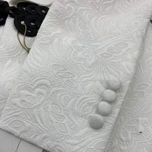 Traje de esmoquin de tres piezas para hombre, color blanco cálido, con solapa tipo chal, para fiesta formal, celebración, boda, trajes de novio - Product Image 4