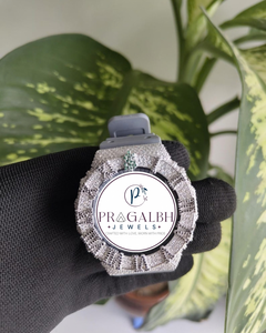 นาฬิกา Pragalbh Jewels ประดับเพชรแบบกำหนดเอง นาฬิกาควอตซ์สแตนเลสสตีลหรูหราประดับเพชรโมอิสซาไนต์แบบไมโครพาเว่ สำหรับผู้ชายและผู้หญิง - Product Image 1