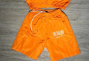 Ensemble survêtement tendance pour homme : veste coupe-vent à capuche en polyester et short, fermeture éclair, style décontracté chic, vente en gros - Product Image 5