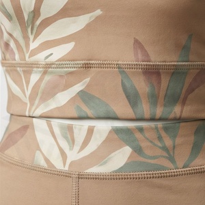 Conjunto de Yoga Personalizado al por Mayor para Mujer, Leggings con Estampado por Sublimación, Sujetador Deportivo, Ropa de Gimnasio, Ropa Deportiva, Tops de Fitness - Product Image 5