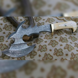 Custom Full Tang Damascus Steel Hunting Camping Bearded <b>Axe</b> Bone <b>Handle</b> Tomahawk Real Hatchet with Leather Sheath, Ideal Gift - Product Image 2