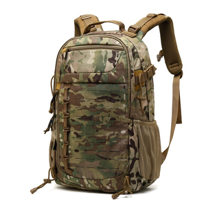 Sac à dos tactique imperméable avec fermeture à glissière et à fermoir - Product Image 6