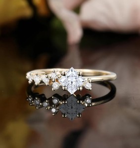Anillo de Compromiso de Plata de Ley 925 con Moissanita Corte Princesa, Solitario Cuadrado, Delicado, Minimalista, de Lujo, para Boda, Promesa o Fiesta - Product Image 1