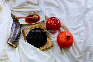 Cuerno de Shofar Israelí Genuino, Acabado Tradicional Semi-Pulido, Perfecto para Rituales y Ceremonias Judías y para Coleccionistas - Product Image 4