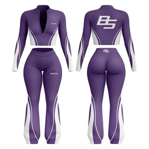 Ensemble haut et legging ajustés pour femme en polyester et élasthanne GSM de haute qualité, beige avec panneau sculpté noir, logo personnalisé, ensembles pour femmes - Product Image 3
