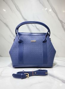 Sac à main élégant et luxueux en cuir PU écologique pour femmes avec fermeture à glissière et bandoulière chaîne - Product Image 5