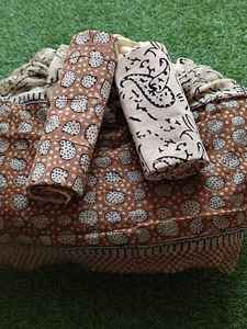 Tissu en coton de haute qualité pour femmes – Matière douce, légère et respirante pour les kurtis, les robes et les vêtements de tous les jours - Product Image 2