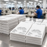 Étiquettes d'entretien personnalisées en polyester imprimées, étiquettes pliées pour vêtements et articles vestimentaires