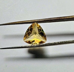 Pierre précieuse naturelle en citrine, coupe fantaisie Trillion, pierre lâche de haute qualité pour la fabrication de bijoux, conception de pendentif et de bague - Product Image 3