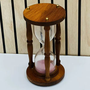 Sablier en bois de 6,5'' avec sable rose |   Horloge à sable de table rustique avec design croix d'ange pour décoration de fête d'anniversaire - Product Image 1