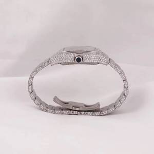 Montre rectangulaire en acier inoxydable sertie de diamants de luxe avec cadran à chiffres romains, verre saphir, bracelet de 20 mm - Product Image 4