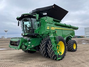 รถเกี่ยวข้าวขนาดใหญ่รุ่น 2023 X9 1000 Heavy Duty รุ่น Z223628 ประสิทธิภาพสูงสำหรับงานหนัก - Product Image 6