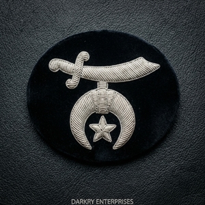 Parche Bordado a Mano con Hilo Metálico para Regalia Masónica, Emblema de Arquero con Hilo Dorado Personalizado para Uniformes, Chaquetas y Blazer - Product Image 4