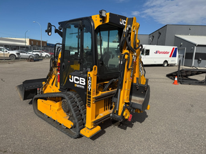 Retroexcavadora con Dirección Deslizante 1CXT 2022, Equipo de Construcción de Uso Pesado - Product Image 6