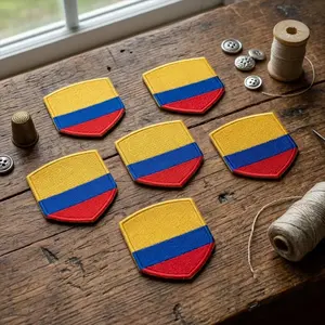 Parches Bordados Personalizados para Ropa, Parches de PU con Forma de Flor para Coser en Gorras y Prendas, LASER - Product Image 3