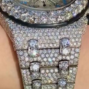 Montre de luxe entièrement sertie de diamants VVS de qualité supérieure, fabriquée en laboratoire, nouvelle collection - Product Image 5