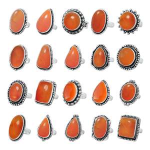 แหวนเงินแท้ประดับคาร์เนเลียนทรงหลายเหลี่ยมแบบธรรมชาติ ดีไซน์โบฮีเมียน  สำหรับทั้งชายและหญิง สไตล์แฟชั่นที่ไม่ซ้ำใคร - Product Image 1