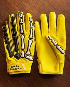 ถุงมือรับบอลอเมริกันฟุตบอลสำหรับผู้ชาย OEM/ODM  ฝ่ามือแบบเหนียว  วัสดุโพลีเอสเตอร์  โครงสร้างแบบฉีดขึ้นรูป  มีทุกขนาด - Product Image 4