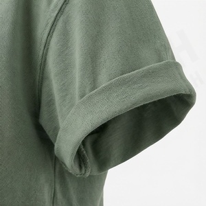 เสื้อยืดครอปท็อปผู้หญิงผ้าฝ้ายสีตามสั่ง ทรงหลวม สไตล์วิ่งออกกำลังกาย แฟชั่นสตรีทแวร์ ฟิตเนส ยิม แอคทีฟแวร์ - Product Image 6