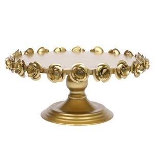 Soporte decorativo de metal para pasteles, ideal para exhibir tartas, dulces y repostería en bodas, fiestas y ocasiones especiales. - Product Image 5