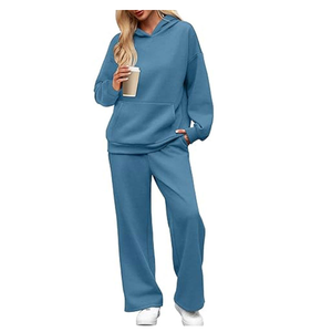 Ensemble de survêtement décontracté pour femme, deux pièces, sweat-shirt à capuche oversize et pantalon de survêtement à jambes larges, avec poches - Product Image 2